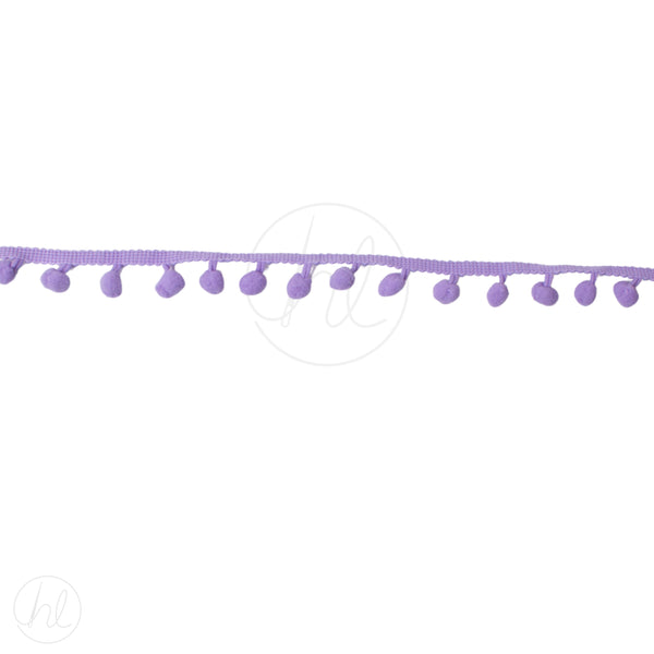 POM POM  LILAC FREE